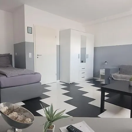 Royal-apartments mit 2 Betten&1 Schlafsofa UR * BRE